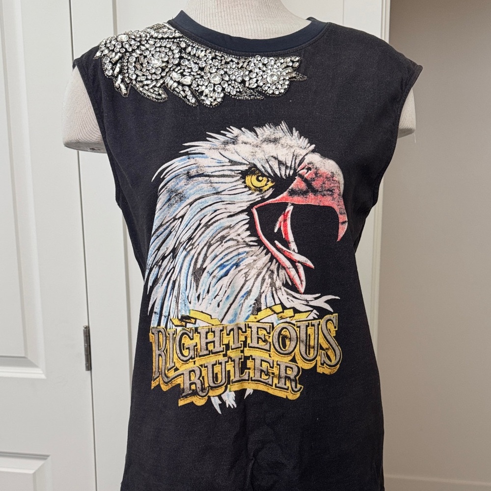Righteous Ruler Embellished Graphic Tank Top - Picture 9 of 13